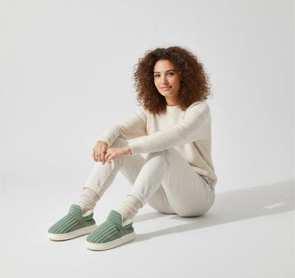 Just-Outlet | Unisex Indoor Slippers – Warm Plush Edition